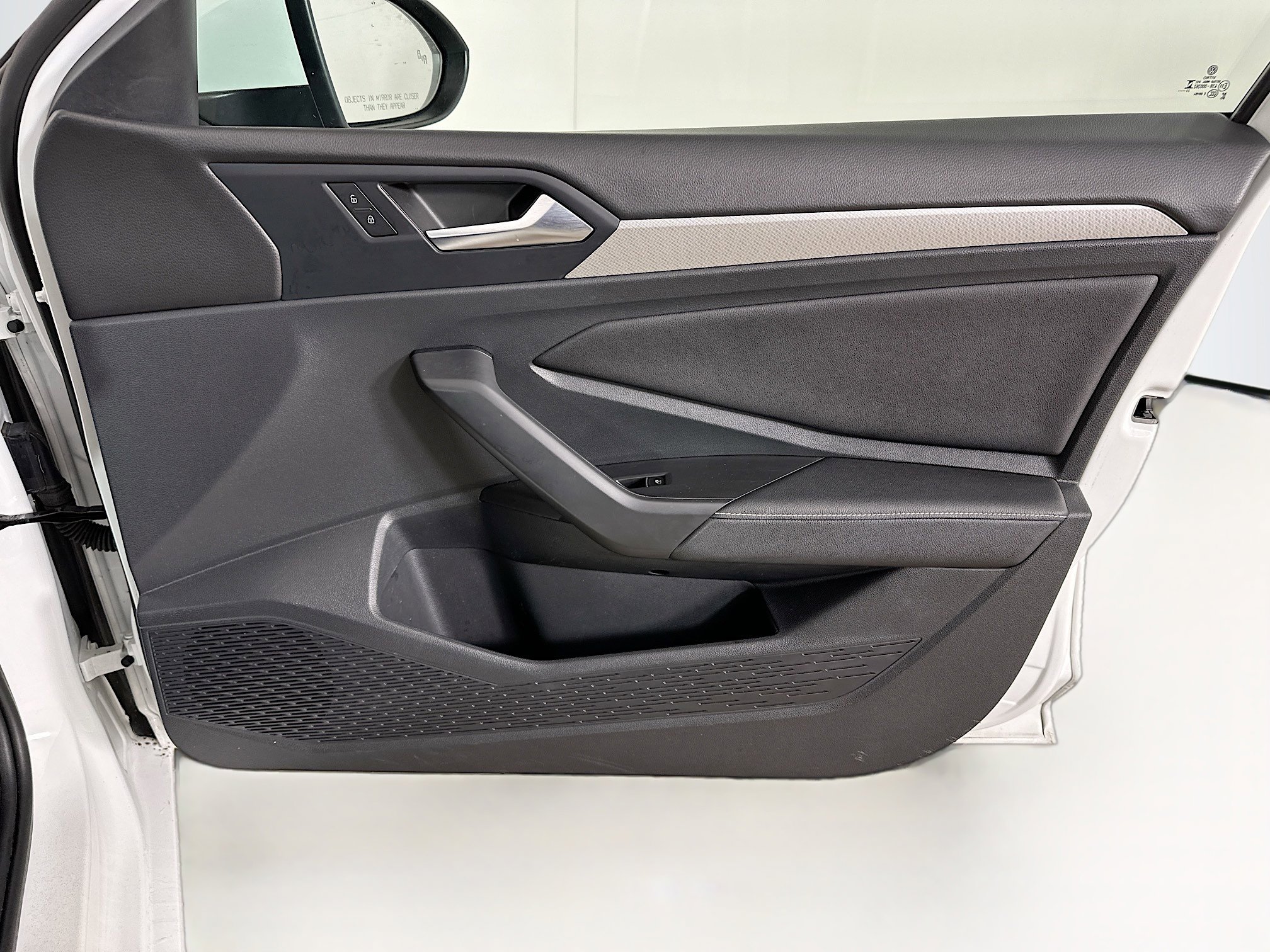 Used 2024 Volkswagen Jetta S image 30