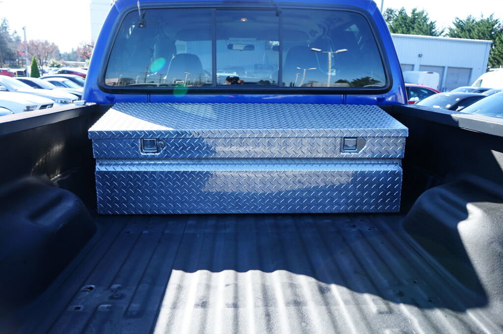 Used 2003 Ford F250 XLT image 4