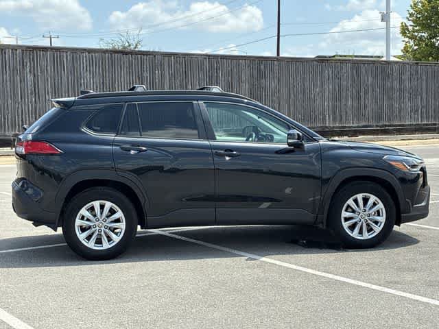 Used 2024 Toyota Corolla Cross LE FWD image 7