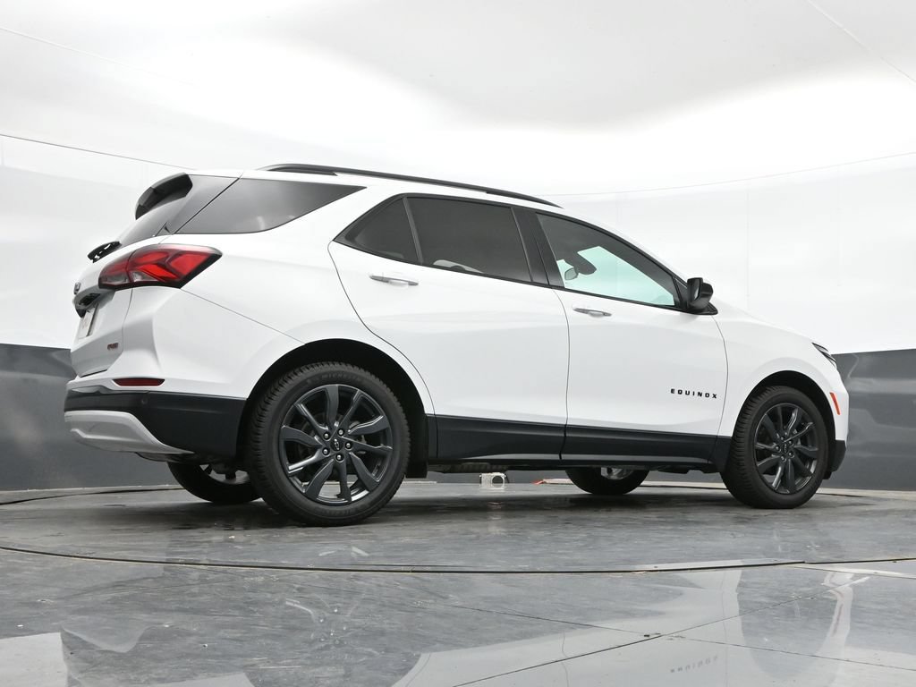 Used 2024 Chevrolet Equinox RS FWD image 40