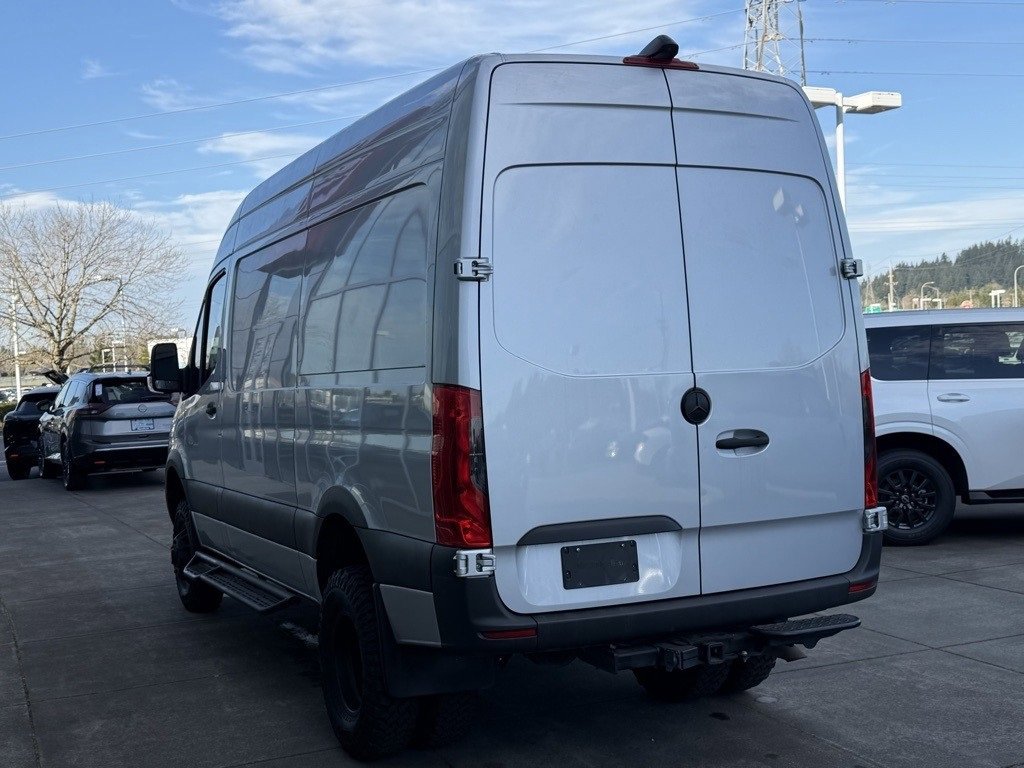 Used 2023 Mercedes-Benz Sprinter 144 Cargo image 5