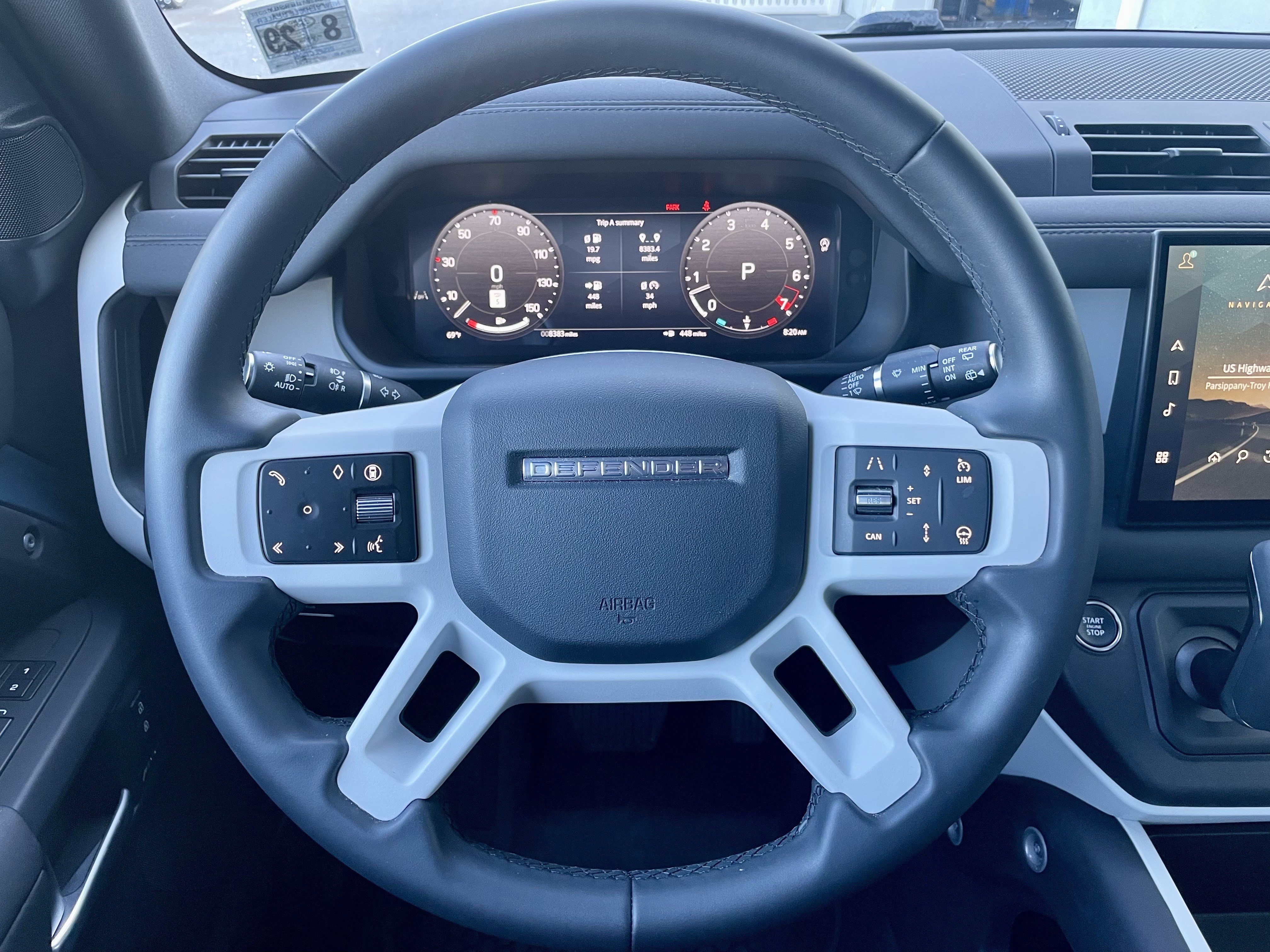 Certified 2025 Land Rover Defender 110 S AWD/4WD image 21