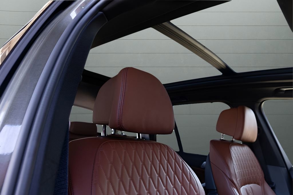 Used 2022 BMW X5 xDrive40i w/ M Sport Package AWD/4WD image 87