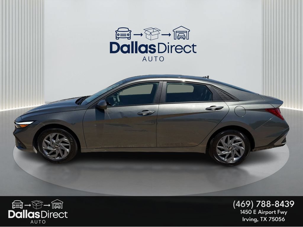 Used 2026 Hyundai Elantra Hybrid FWD image 9