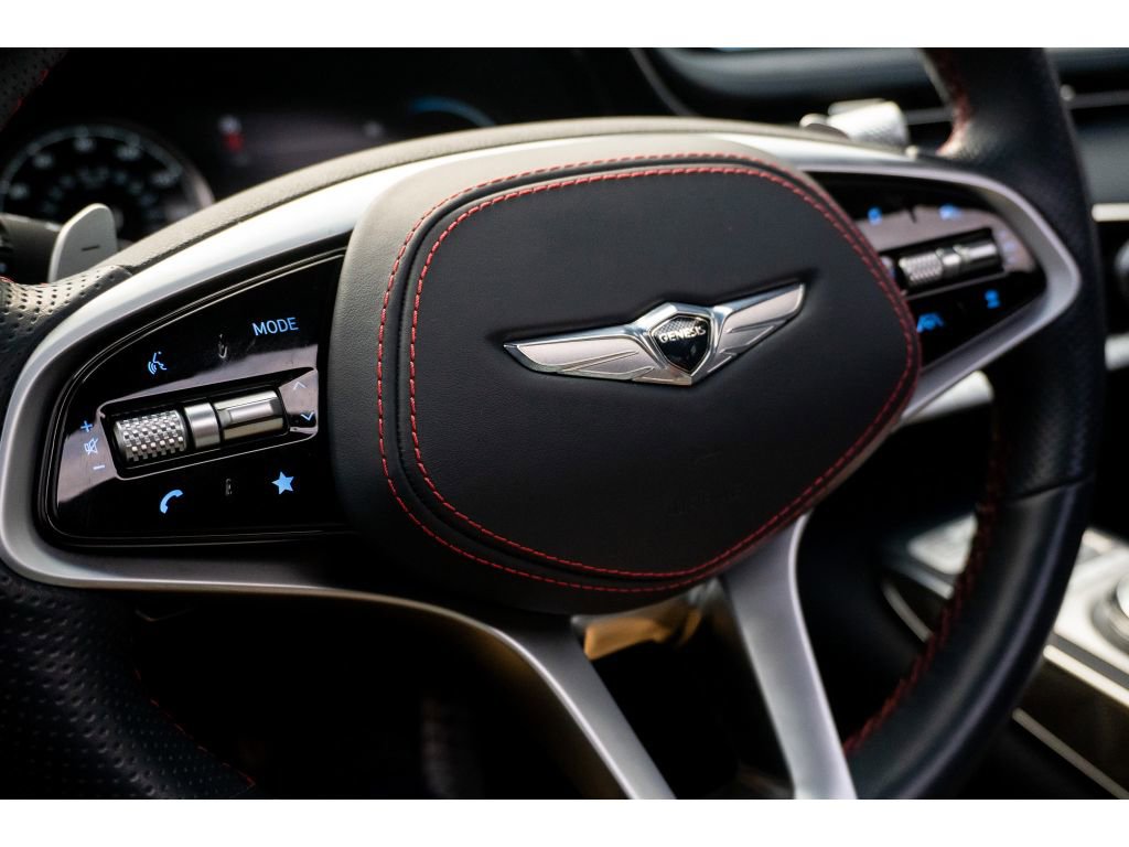 Used 2022 Genesis GV70 3.5T Sport w/ Sport Advanced Package AWD/4WD image 32