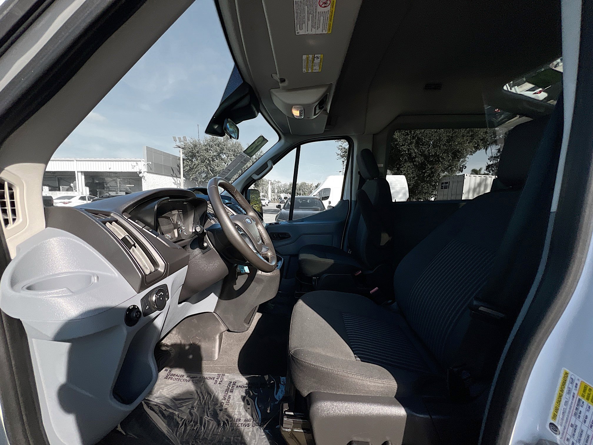 Used 2018 Ford Transit 150 XLT image 15