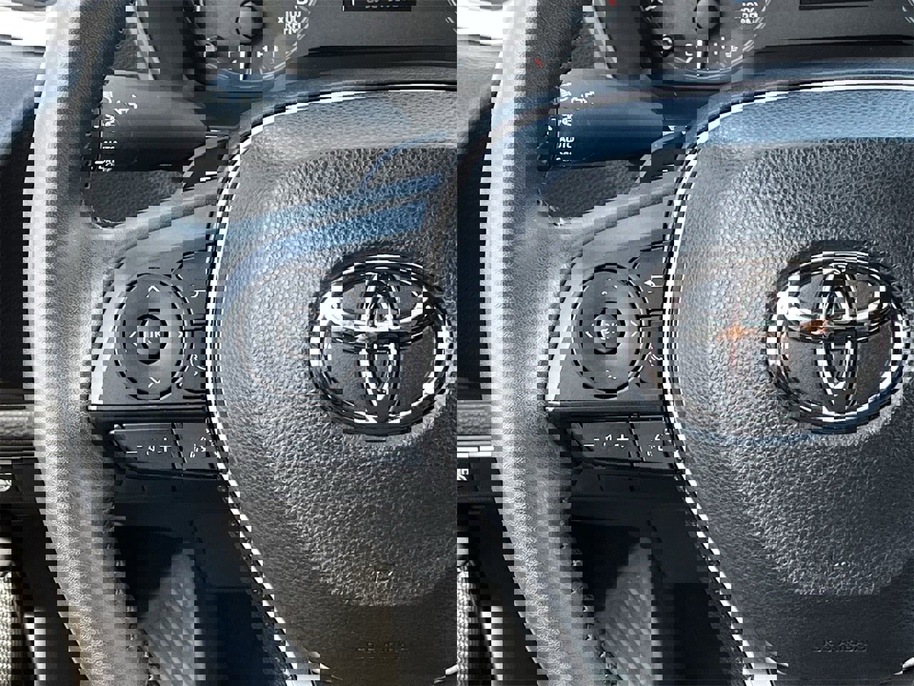 Used 2023 Toyota Corolla SE image 12