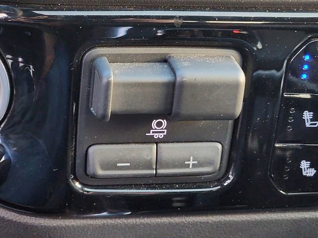 Used 2023 Chevrolet Silverado 1500 High Country w/ High Country Premium Package image 25