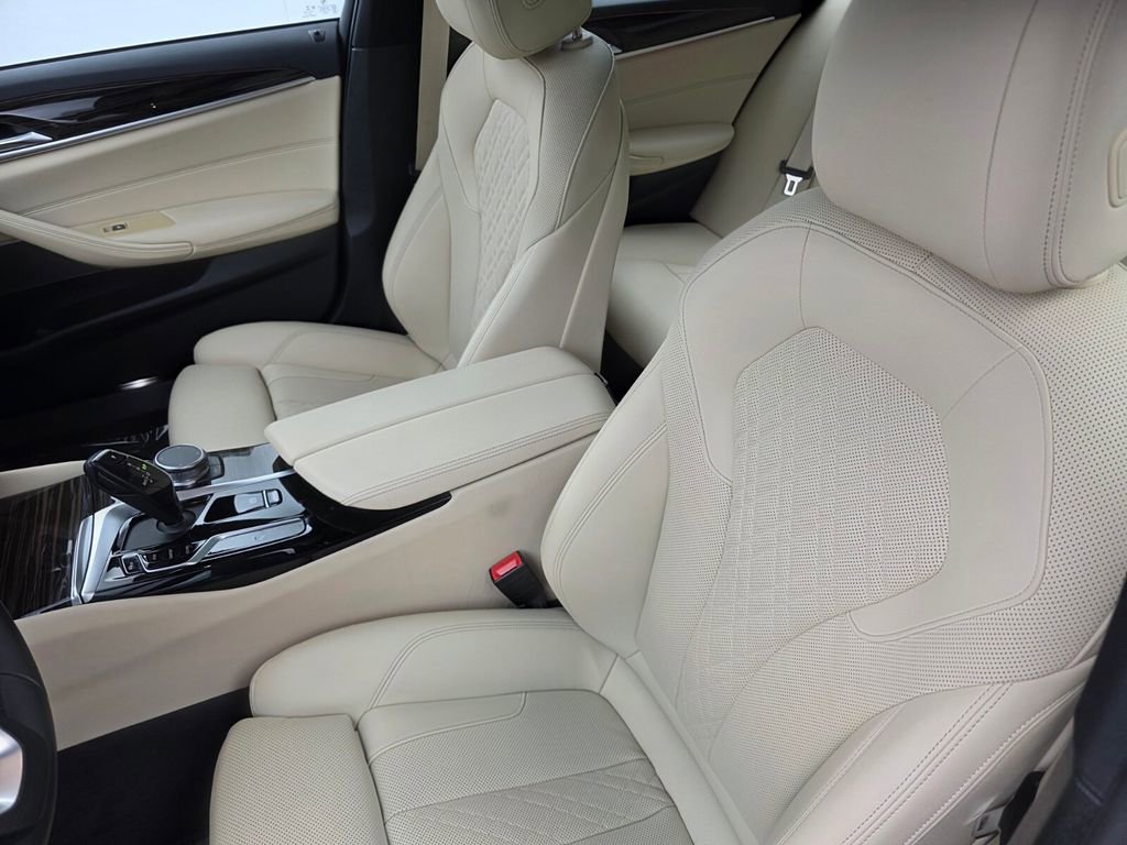 Certified 2023 BMW 540i 540i w/ Premium Package image 11