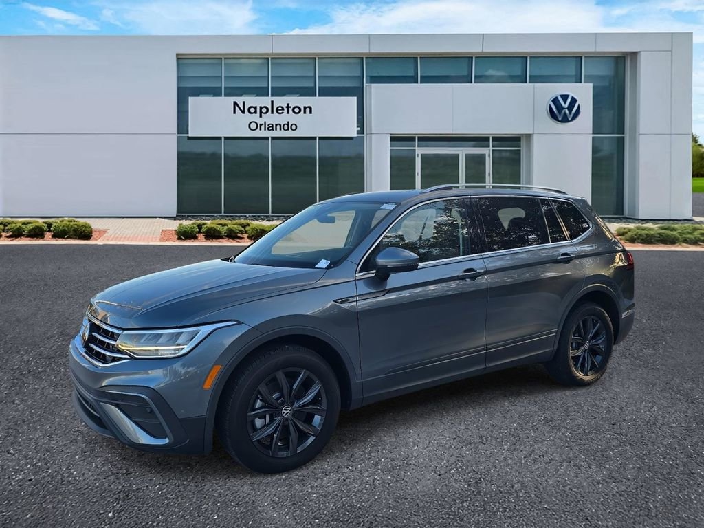 Used 2024 Volkswagen Tiguan SE