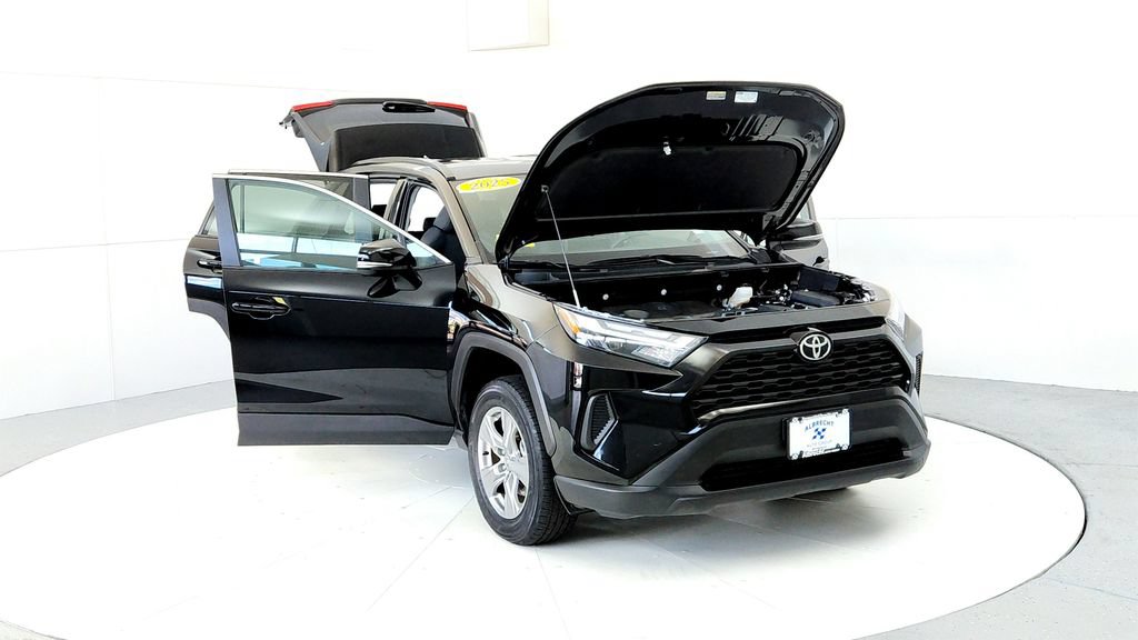 Certified 2025 Toyota RAV4 XLE AWD/4WD image 9