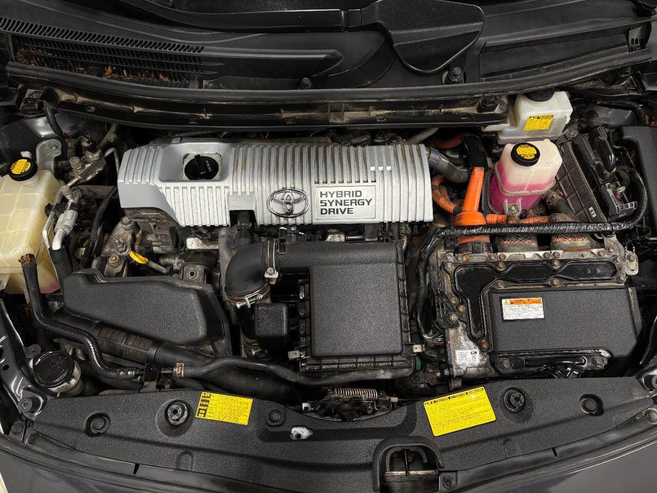 Used 2013 Toyota Prius Three w/ Solar Roof Pkg FWD image 11