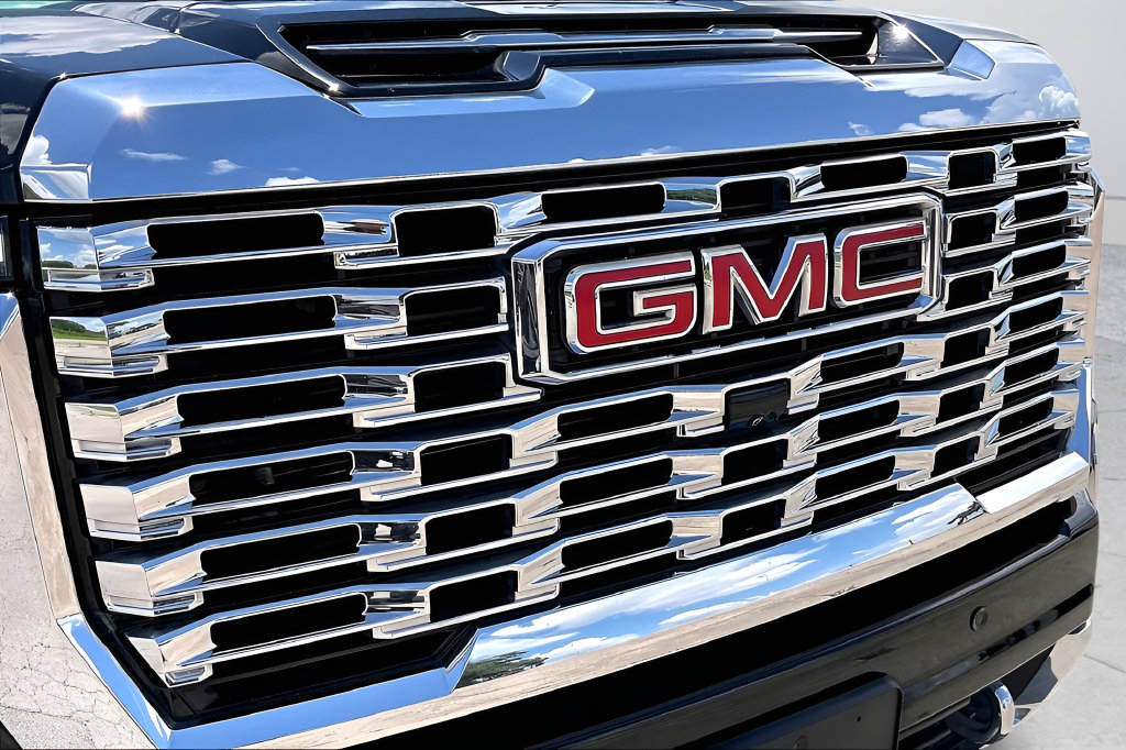 Used 2024 GMC Sierra 3500 Denali w/ Denali Reserve Package AWD/4WD image 34