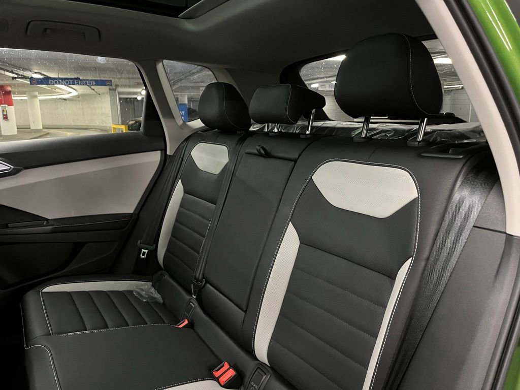New 2026 Volkswagen Taos SEL image 21