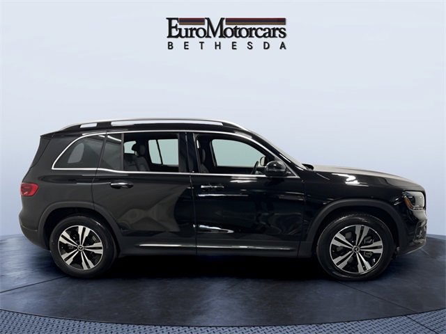 Used 2025 Mercedes-Benz GLB 250 4MATIC image 6