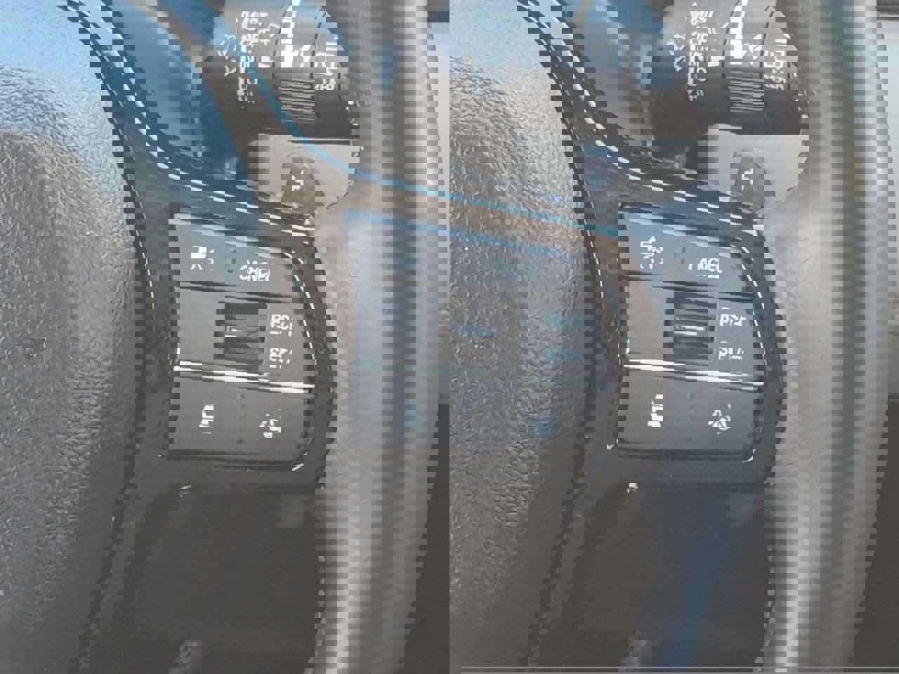 Used 2025 Honda Pilot EX-L image 18