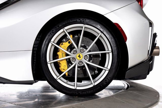 Certified 2020 Ferrari 488 Pista Coupe image 19