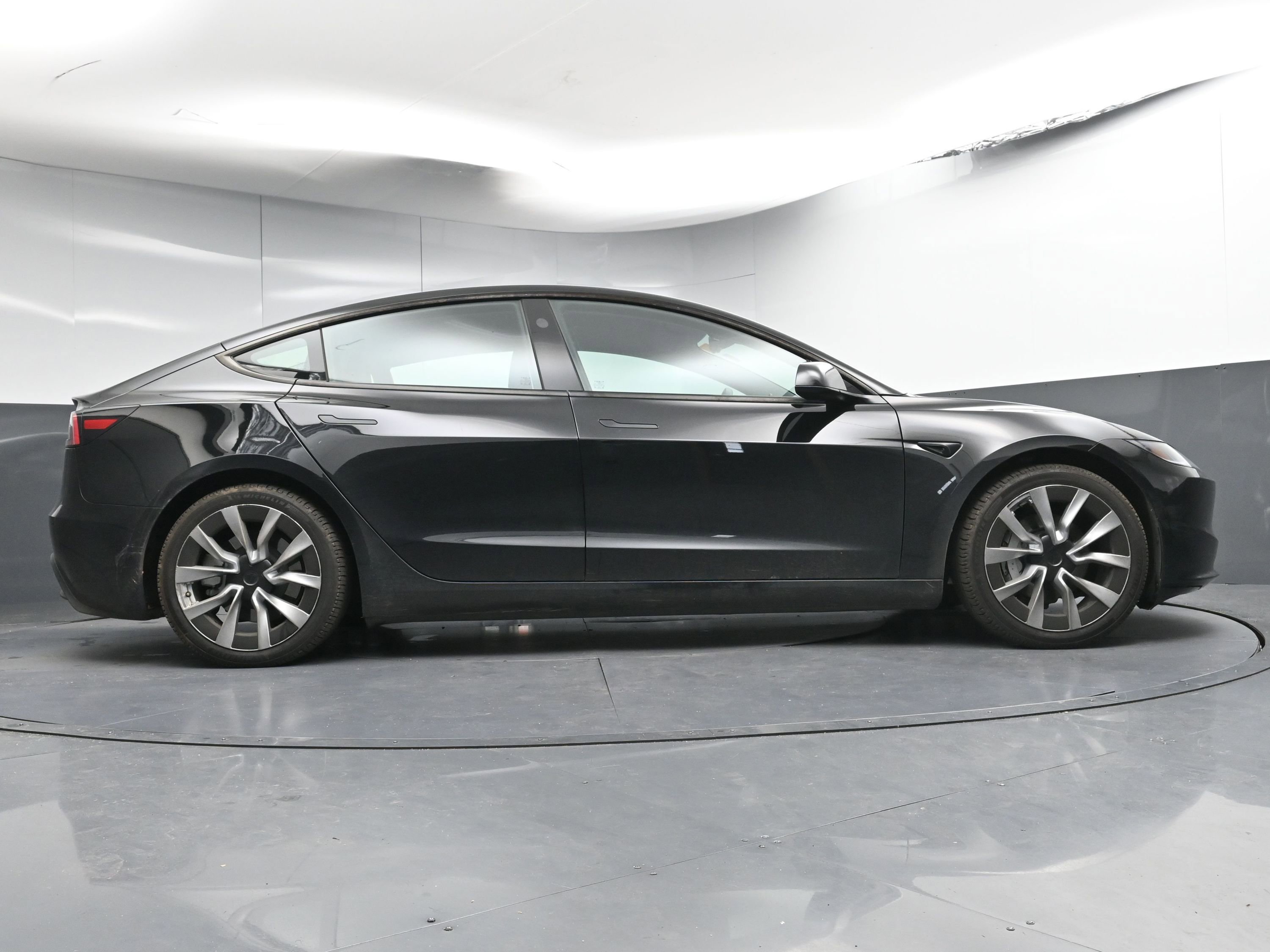 Used 2024 Tesla Model 3 Base image 22