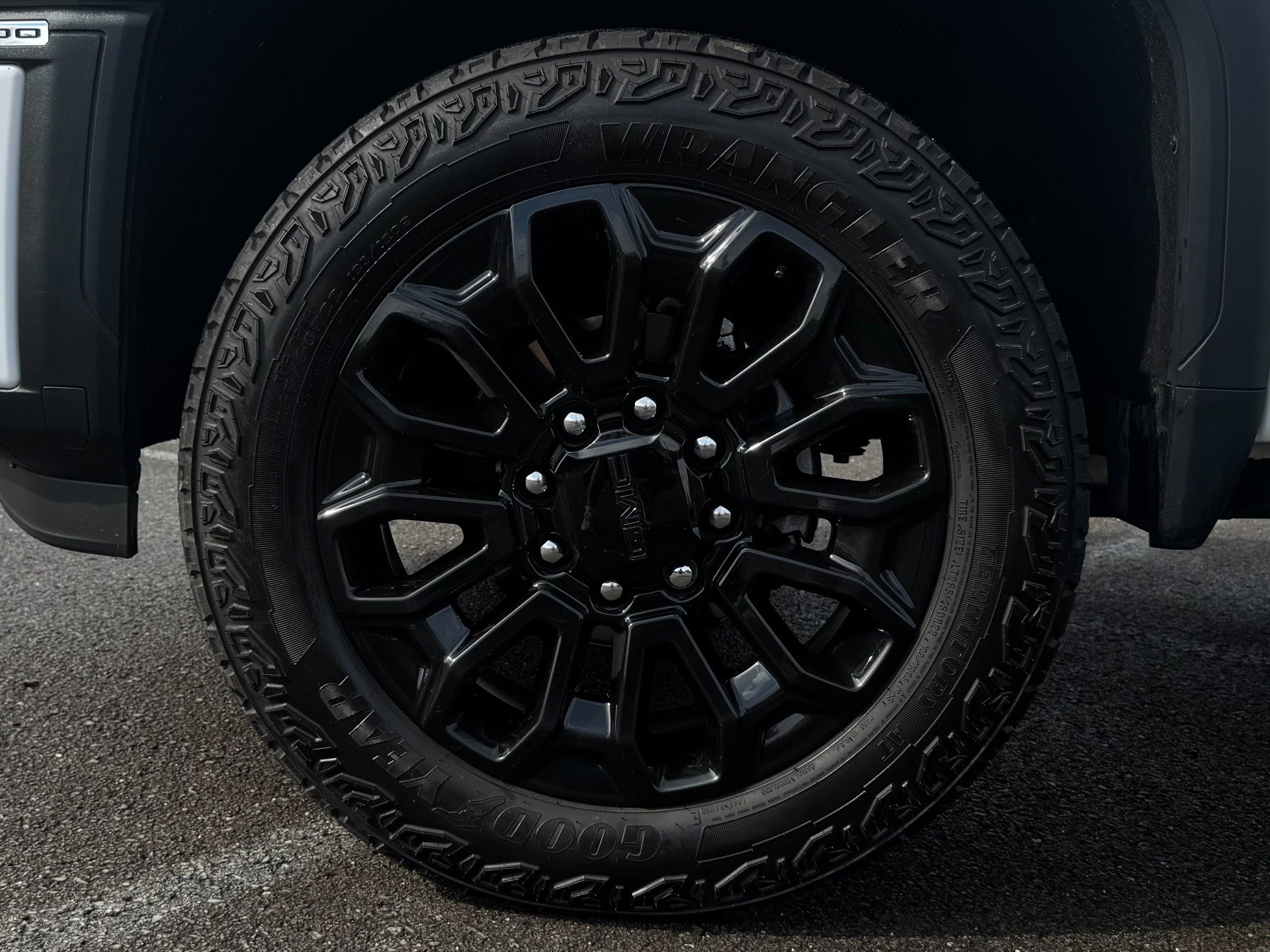 Used 2024 GMC Sierra 2500 AT4 w/ AT4 Preferred Package image 72