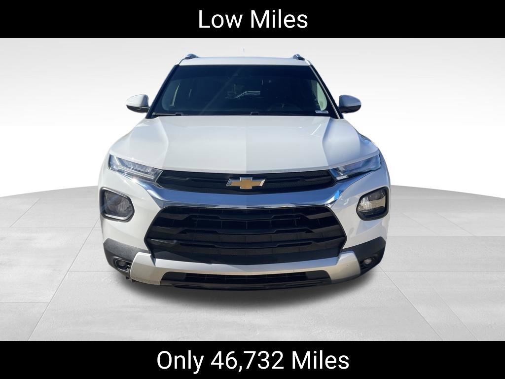Used 2023 Chevrolet TrailBlazer LT FWD image 2