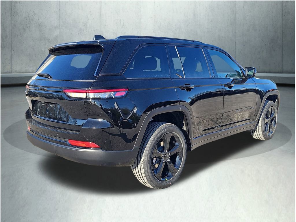 New 2025 Jeep Grand Cherokee Altitude image 6
