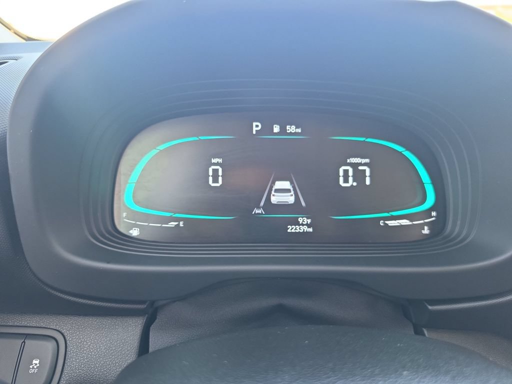 Used 2024 Hyundai Venue SEL FWD image 19