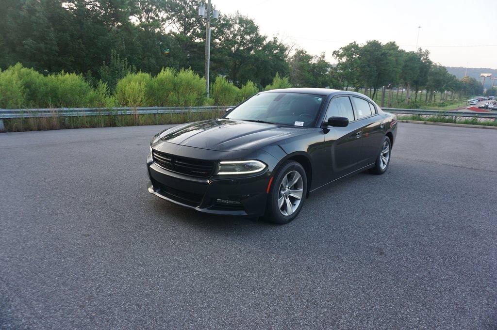 Used 2018 Dodge Charger SXT Plus w/ Navigation & Travel Group RWD image 23