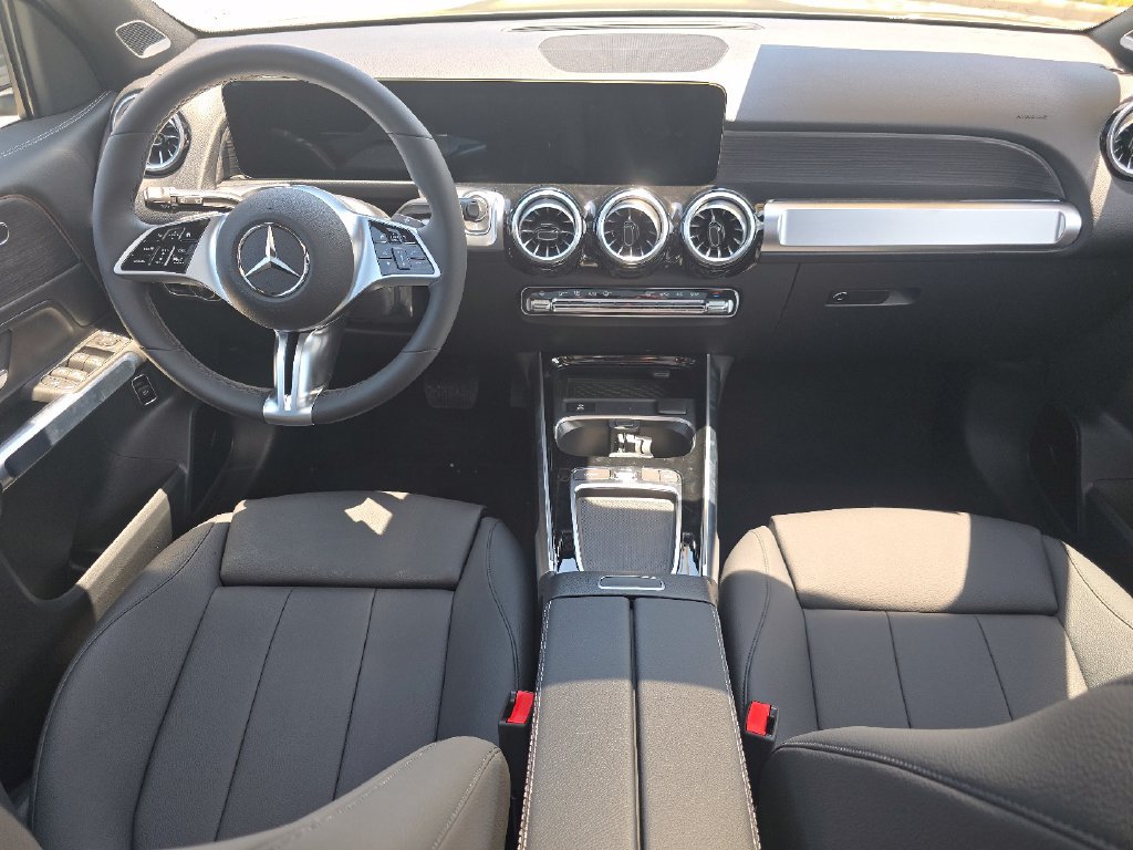 New 2026 Mercedes-Benz GLB 250 4MATIC image 21