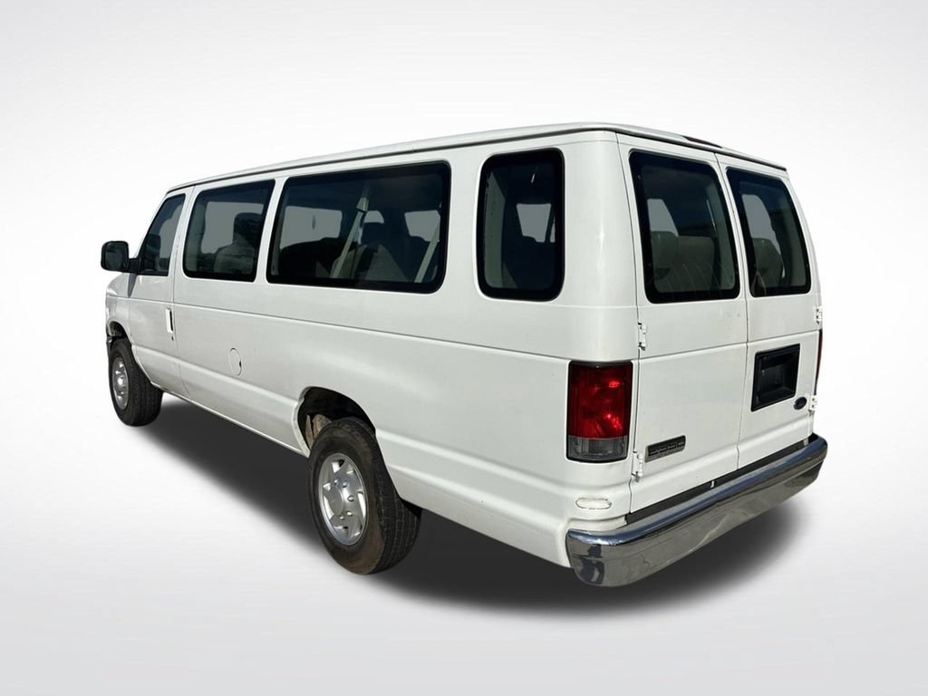 Used 2012 Ford E-350 and Econoline 350 XLT RWD image 9