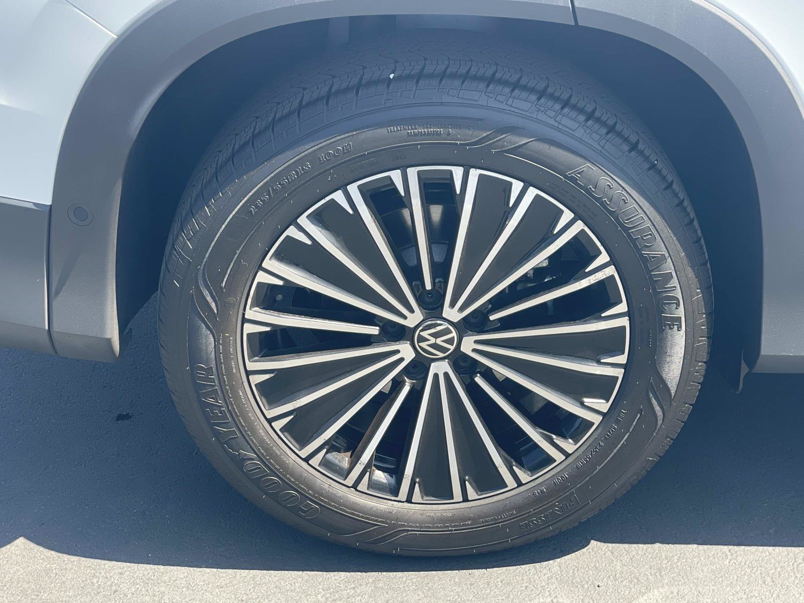Certified 2026 Volkswagen Tiguan S w/ 18" Wheel Package FWD image 6