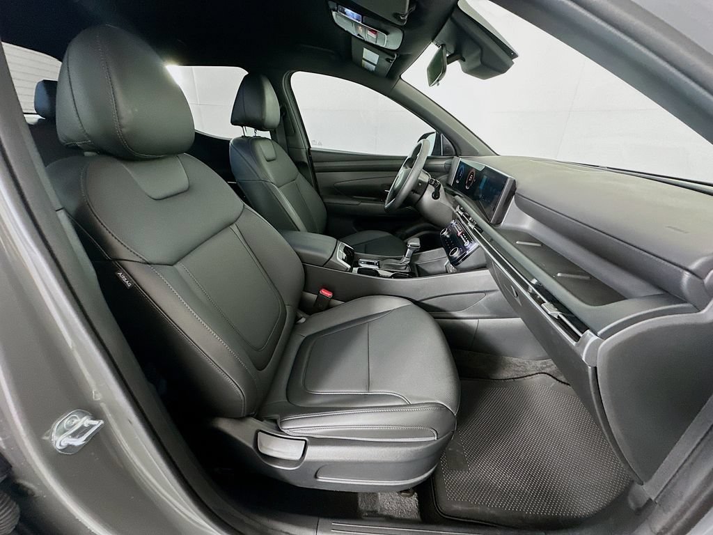 Certified 2026 Hyundai Santa Cruz SEL FWD image 24