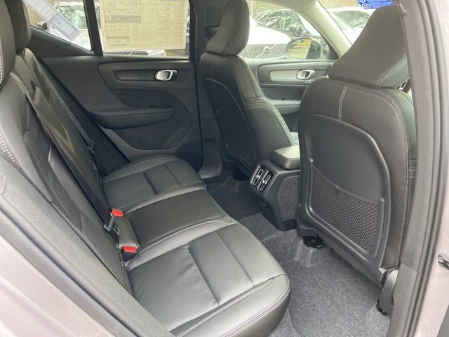 New 2026 Volvo XC40 B5 Core image 15