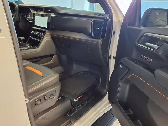 Used 2026 GMC Sierra 1500 AT4 w/ AT4 Premium Package AWD/4WD image 30