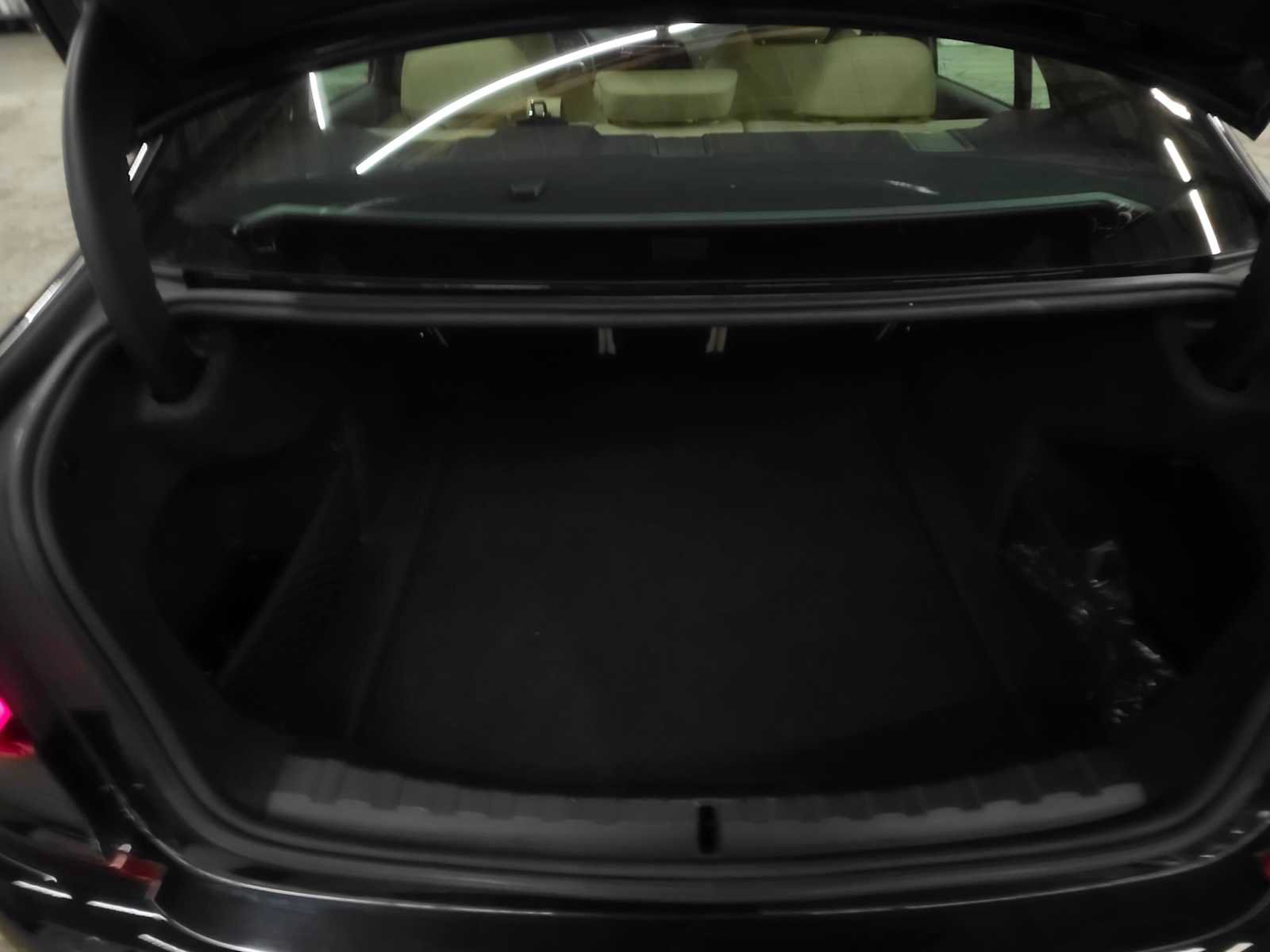 Used 2021 BMW 330i xDrive Sedan w/ M Sport Package AWD/4WD image 16