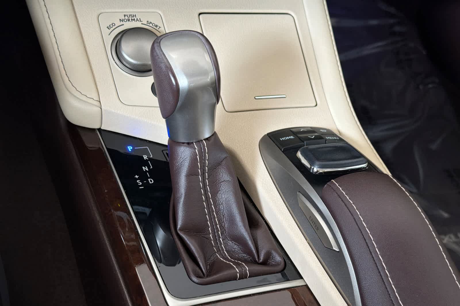 Used 2017 Lexus ES 350 w/ Luxury Package FWD image 23