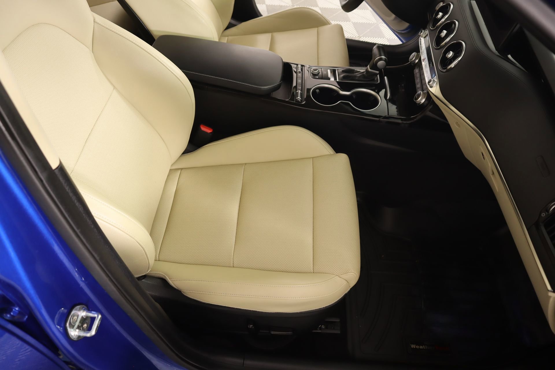 Used 2022 Kia Stinger GT-Line w/ Sun & Sound Package image 14