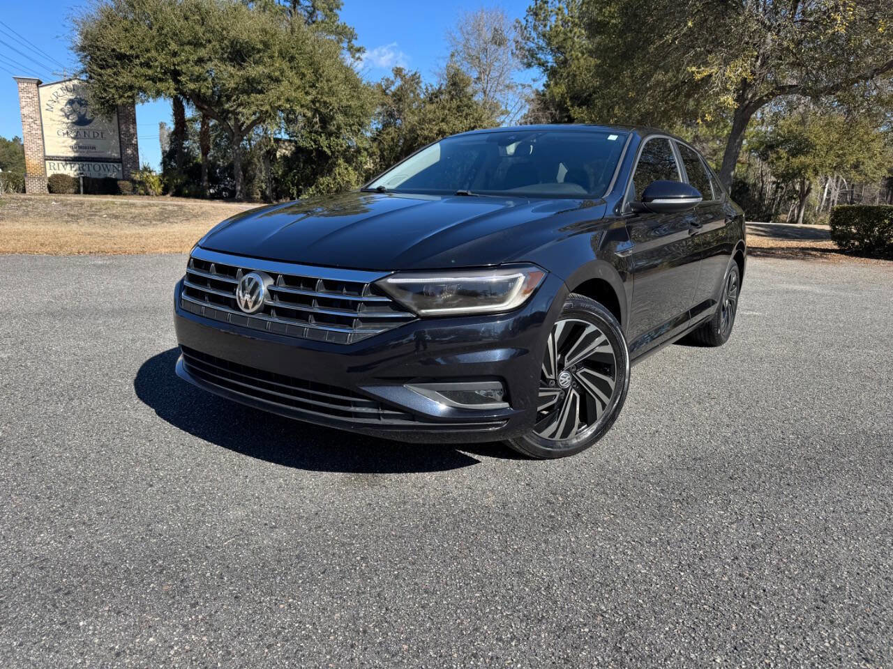 Used 2019 Volkswagen Jetta SEL Premium image 30