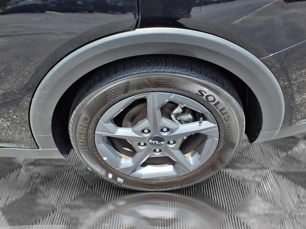 Used 2025 Kia K4 FWD image 24