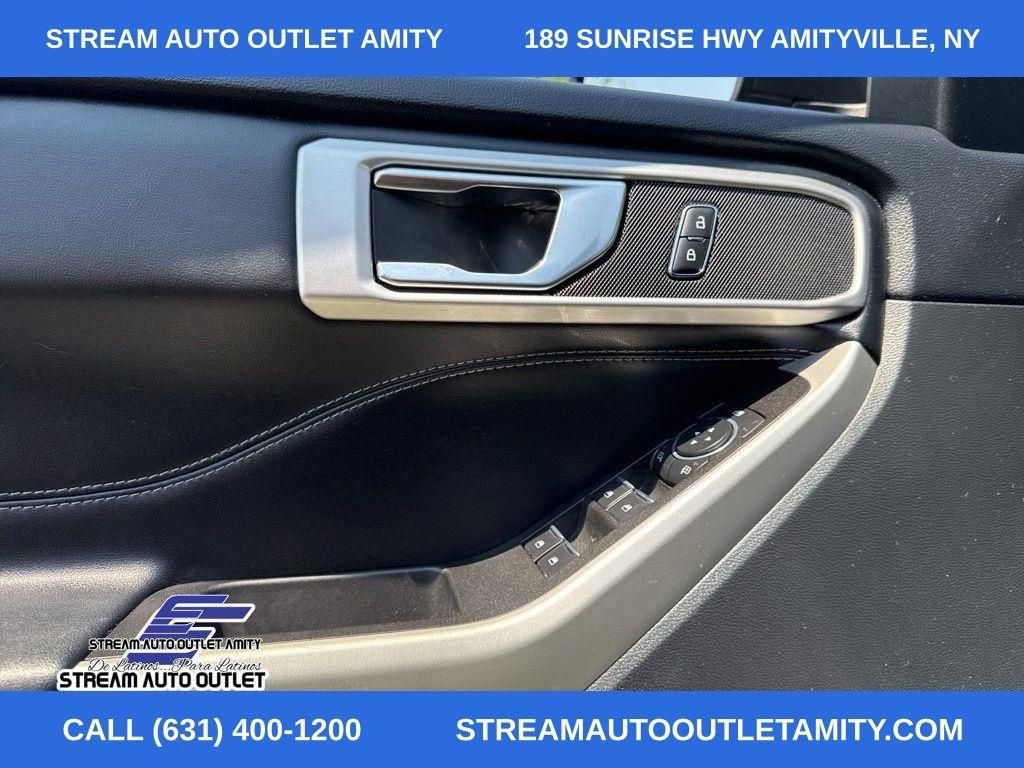 Used 2022 Ford Explorer XLT image 38