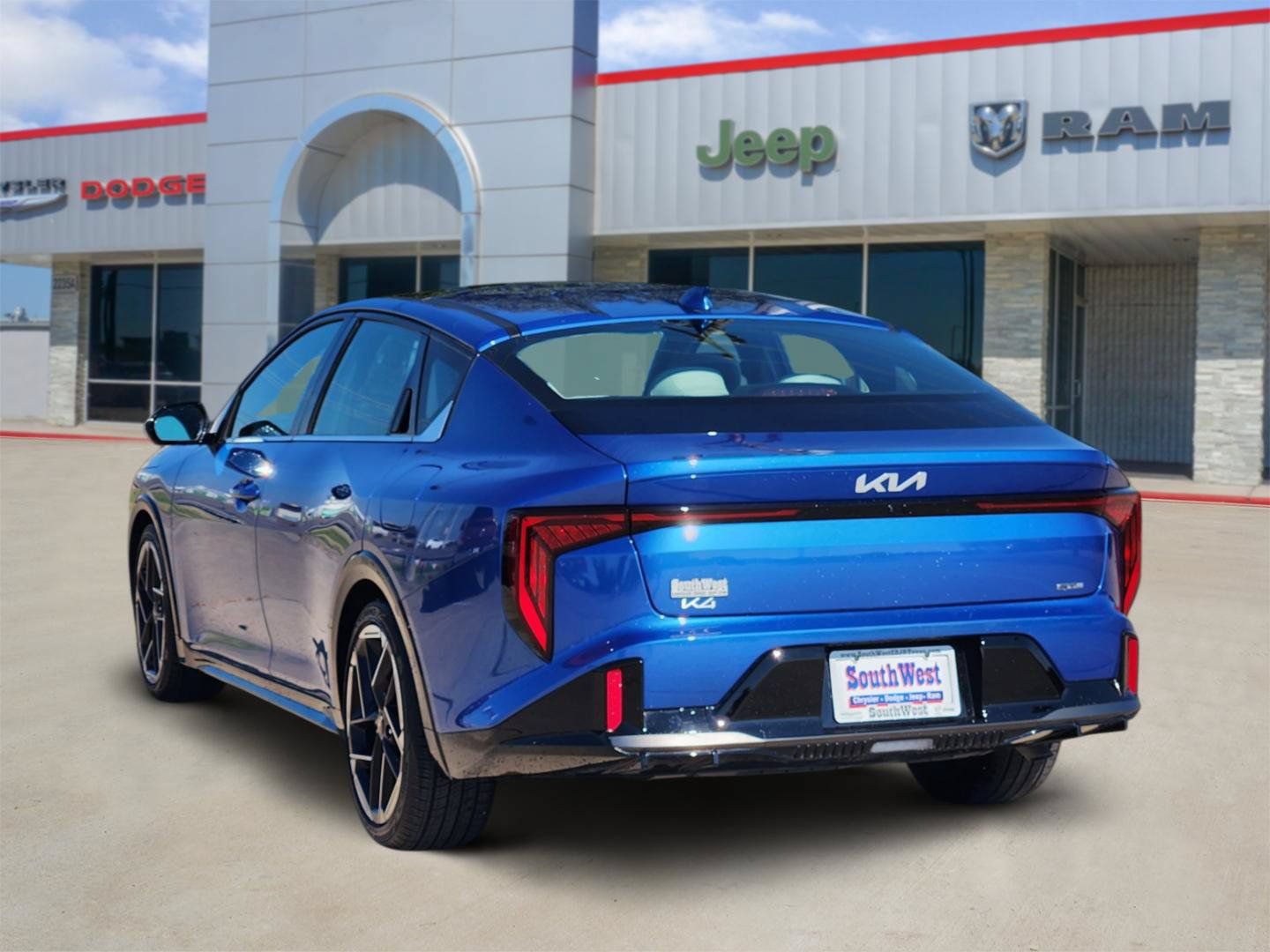 Used 2025 Kia K4 GT-Line w/ GT-Line Premium Package FWD image 4