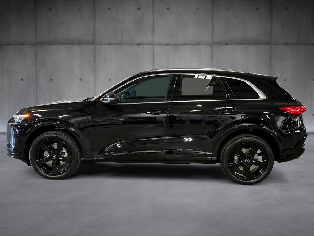 Certified 2025 Audi Q5 Premium w/ Premium Plus AWD/4WD image 2