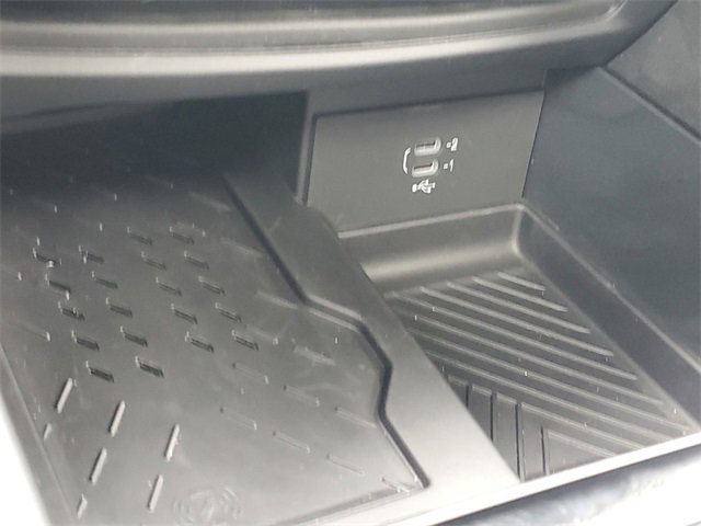 New 2026 Chrysler Pacifica Limited w/ Trailer Tow Group image 31