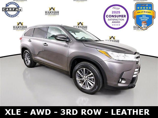 Used 2019 Toyota Highlander SE
