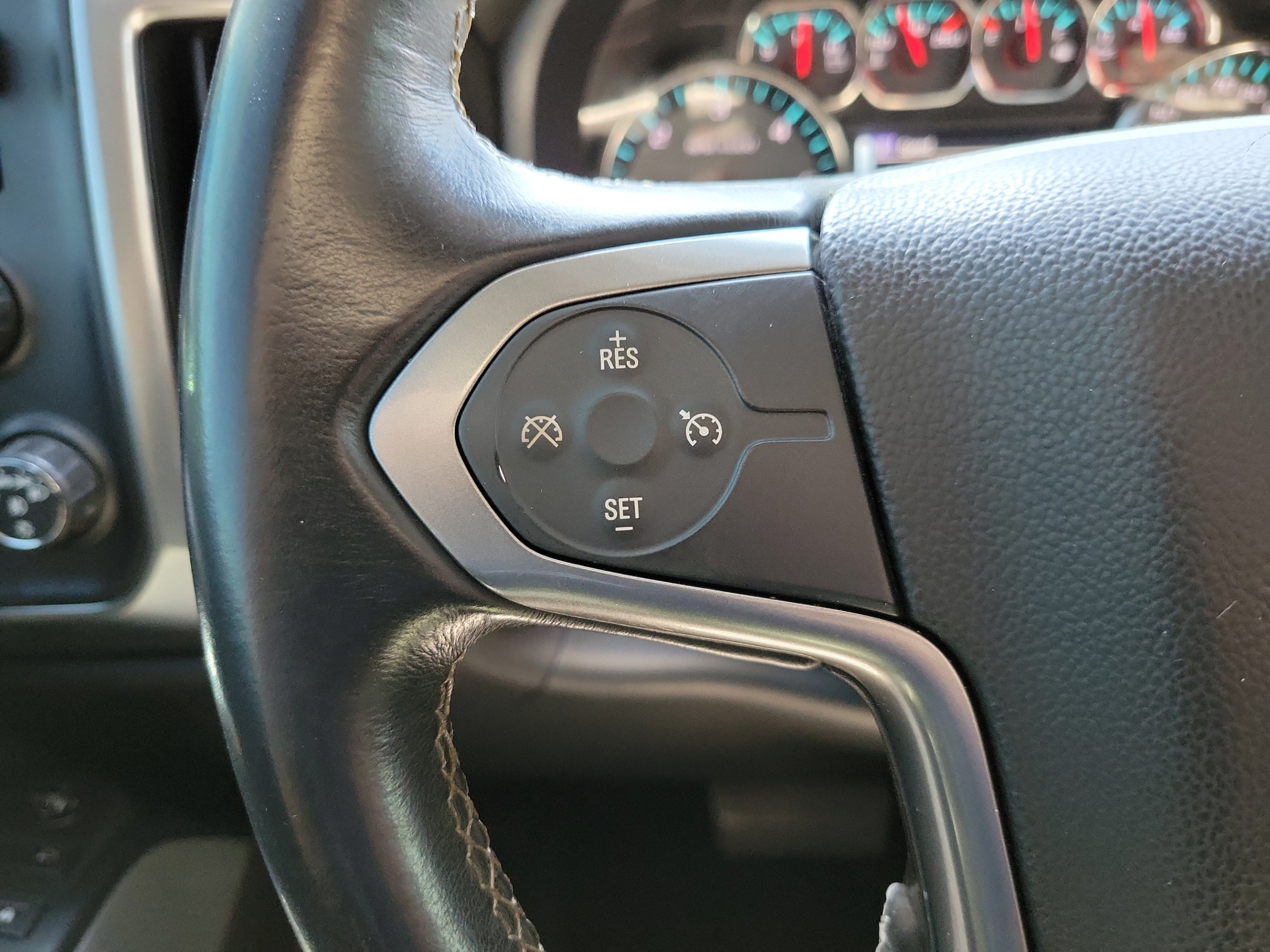 Used 2017 Chevrolet Silverado 1500 LT w/ All Star Edition AWD/4WD image 30