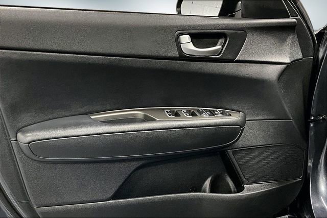 Used 2020 Kia Optima S image 19