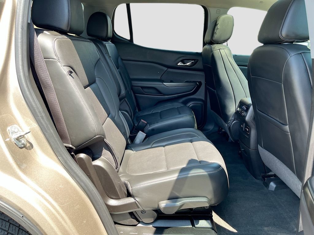 Used 2022 GMC Acadia SLT w/ Preferred Package image 30