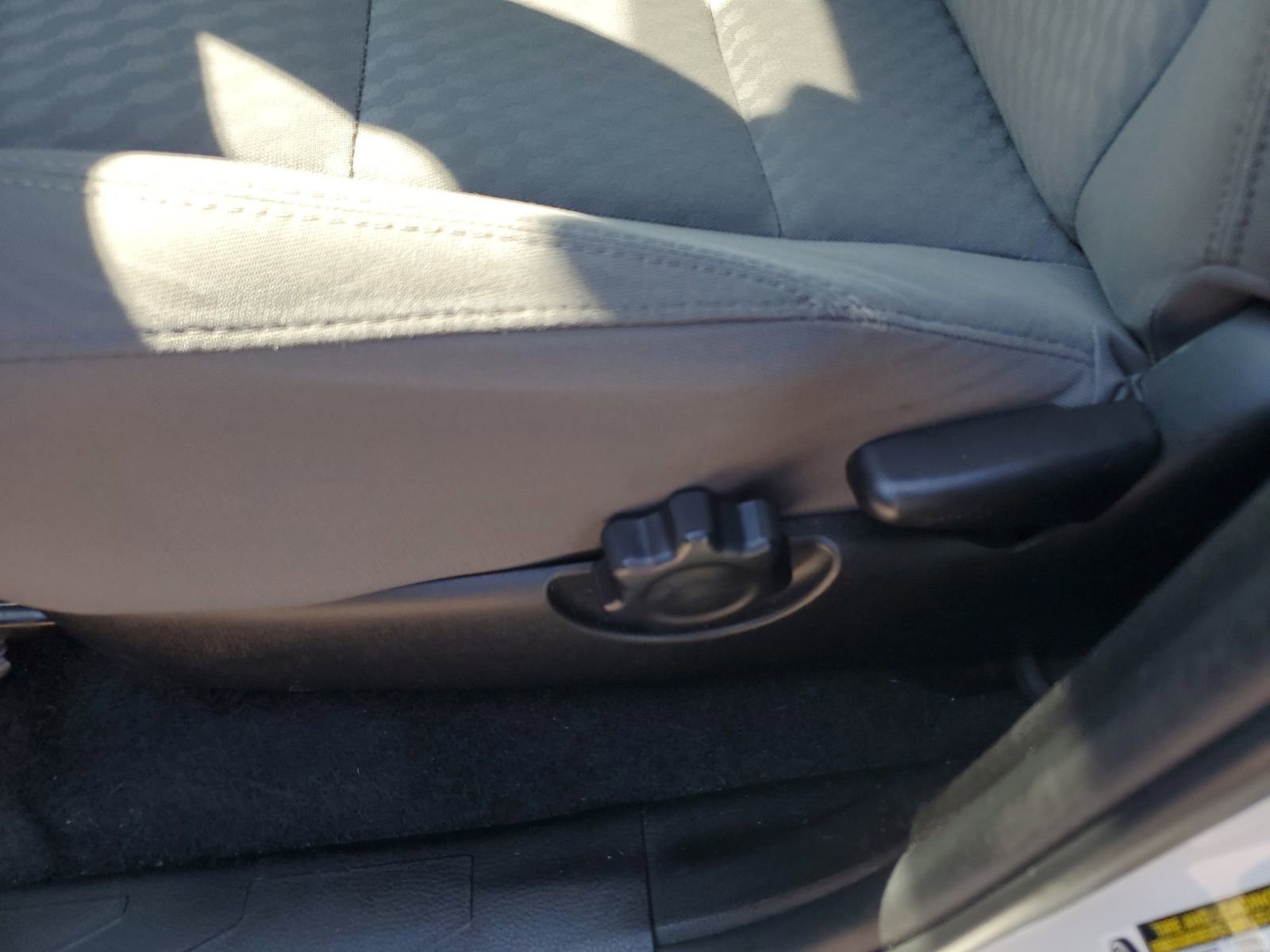 Certified 2022 Toyota Tacoma SR w/ SR Convenience Package image 17