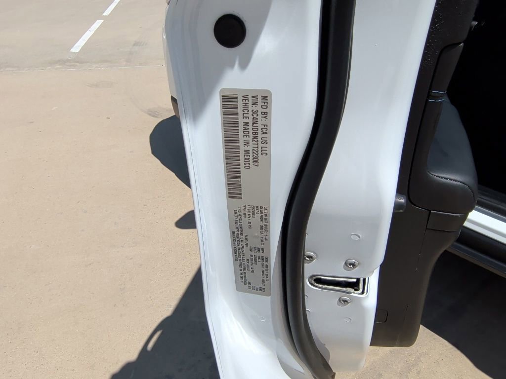 New 2026 Jeep Compass Latitude image 42