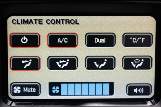 Used 2005 Jaguar XJ8 RWD image 86