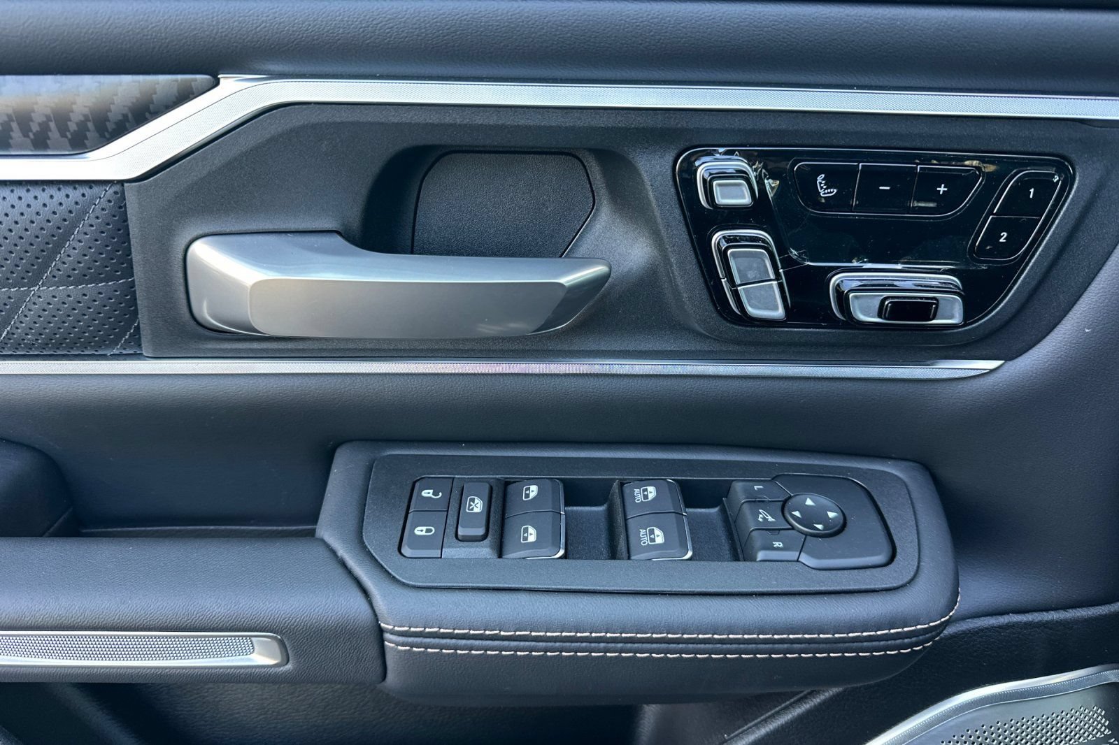 New 2026 RAM 1500 Tungsten AWD/4WD image 10